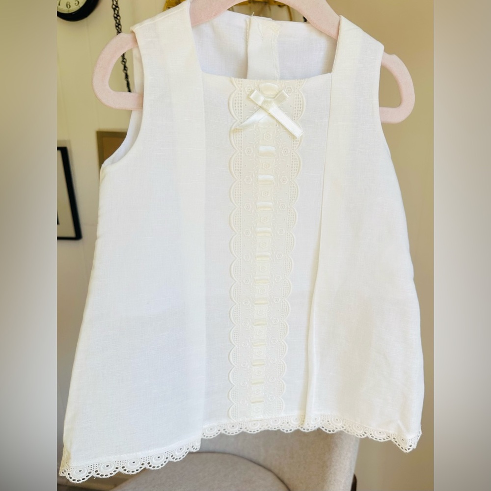 New without tag Cream Sleeveless Baby Dress with Lace Trim